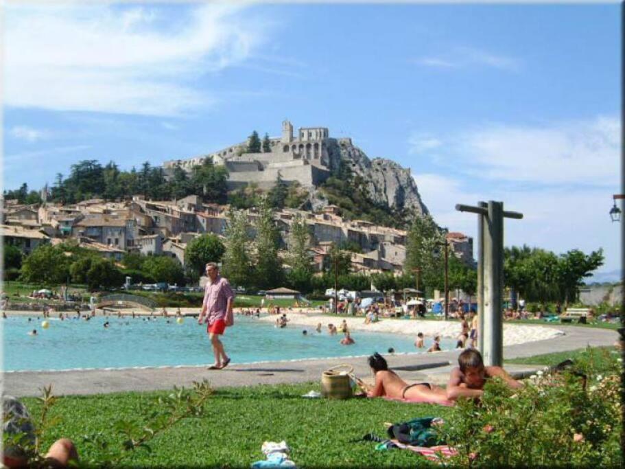 Le Cocon De Sisteron Apartment Екстериор снимка